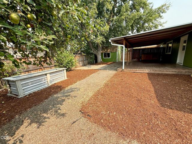 2607 Castle Circle, White City, OR 97503
