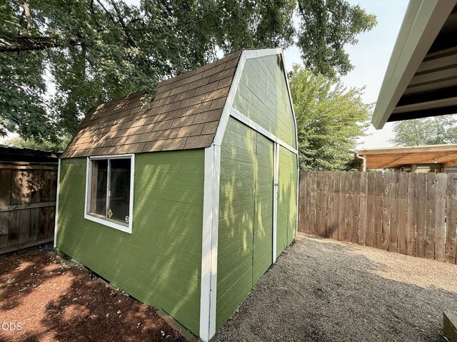 2607 Castle Circle, White City, OR 97503