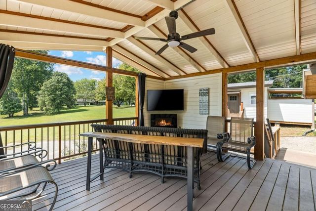 101 Pleasant Hill Circle, Blairsville, GA 30512