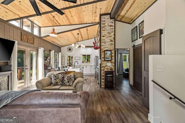 101 Pleasant Hill Circle, Blairsville, GA 30512