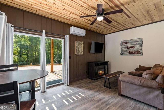 101 Pleasant Hill Circle, Blairsville, GA 30512