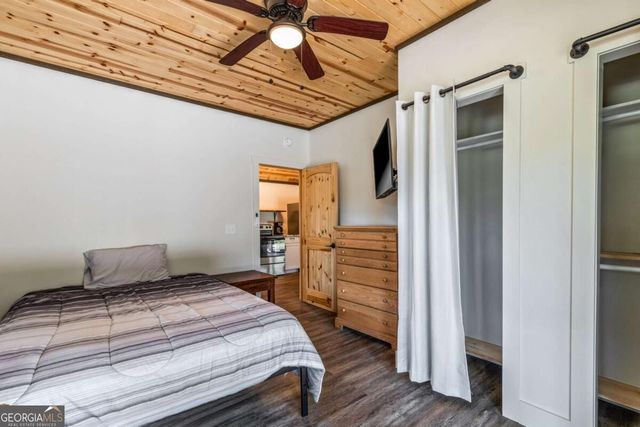 101 Pleasant Hill Circle, Blairsville, GA 30512