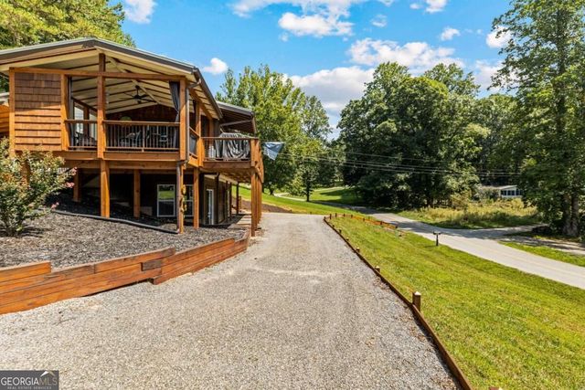101 Pleasant Hill Circle, Blairsville, GA 30512