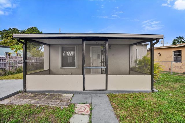 2111 York St, Opa-locka, FL 33054