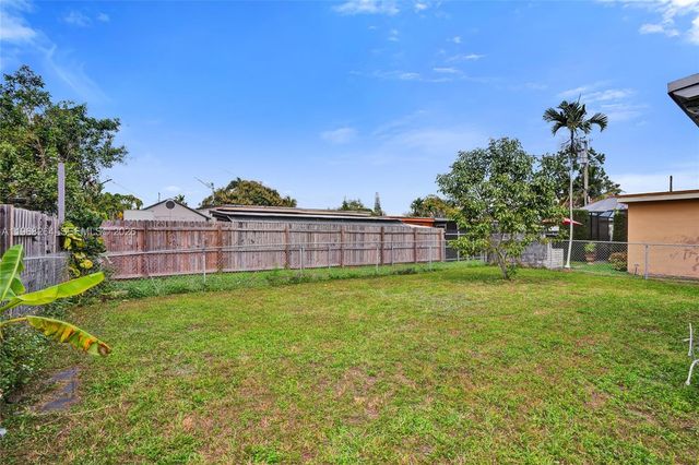 2111 York St, Opa-locka, FL 33054