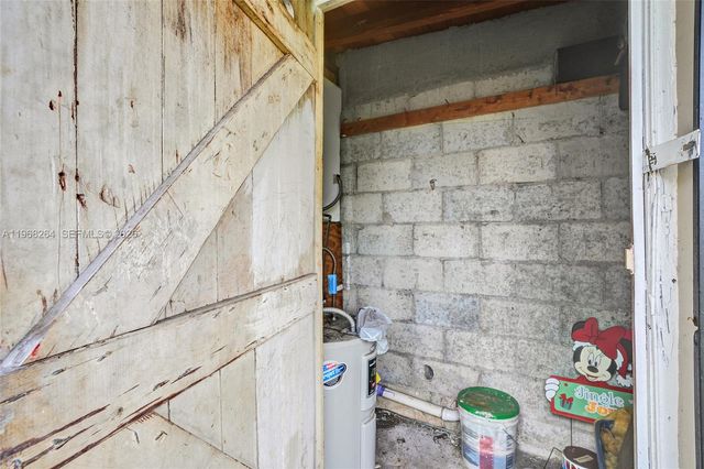 2111 York St, Opa-locka, FL 33054