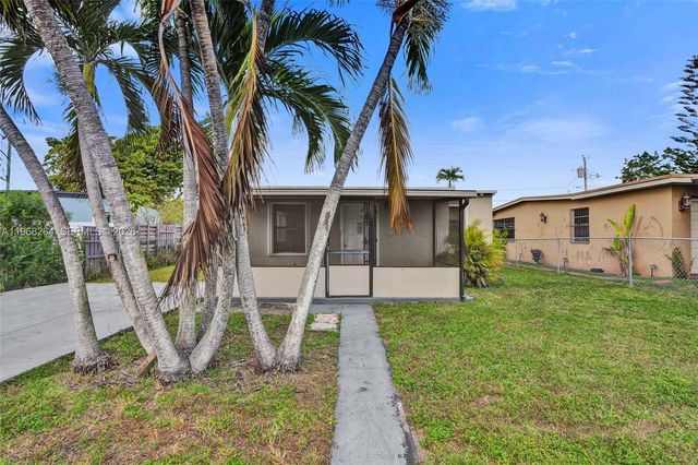 2111 York St, Opa-locka, FL 33054