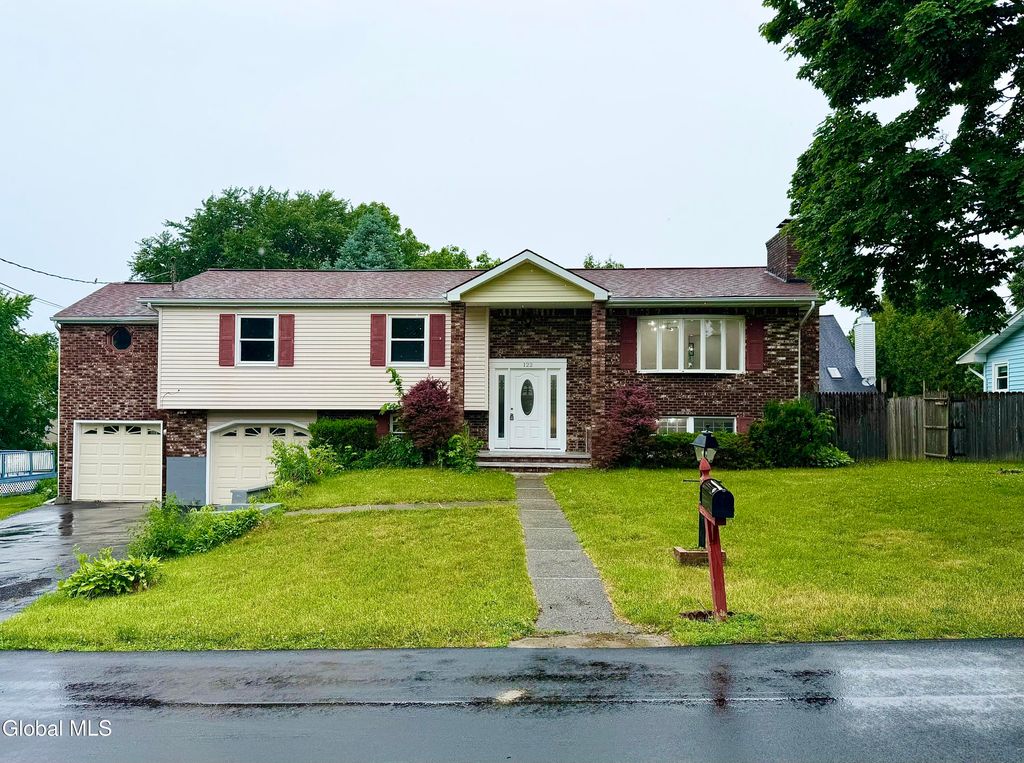 122 Massachusetts Avenue, Cohoes, NY 12047