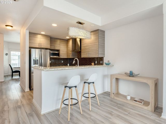 4906 Sw 1ST Ave, Portland, OR 97239