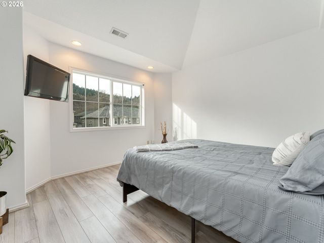 4906 Sw 1ST Ave, Portland, OR 97239