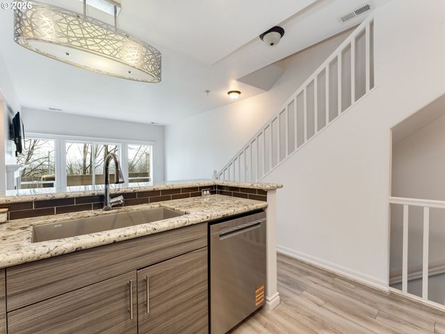 4906 Sw 1ST Ave, Portland, OR 97239