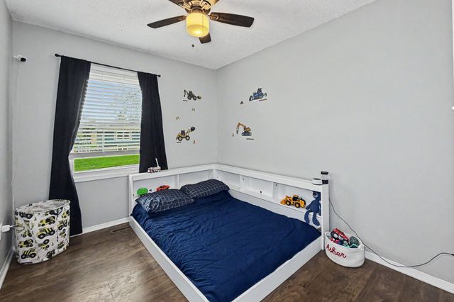 1930 Thornton Court, Des Moines, IA 50320