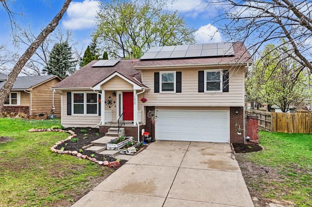 1930 Thornton Court, Des Moines, IA 50320