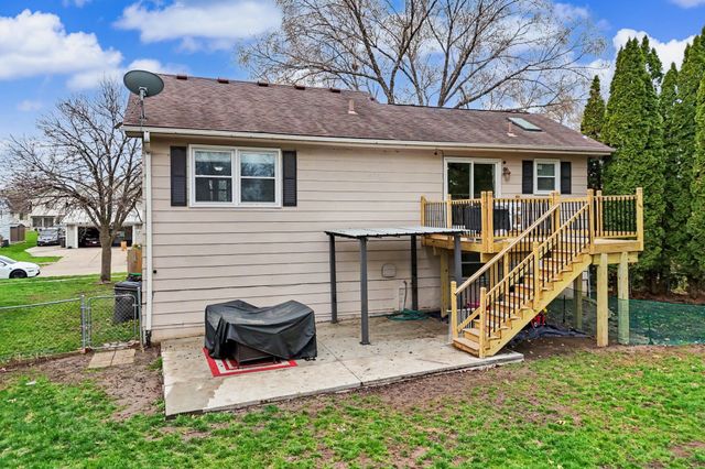 1930 Thornton Court, Des Moines, IA 50320