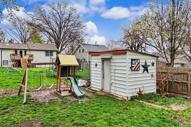 1930 Thornton Court, Des Moines, IA 50320