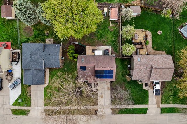 1930 Thornton Court, Des Moines, IA 50320