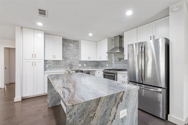7307 Raton Street, Houston, TX 77055