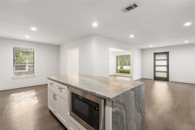 7307 Raton Street, Houston, TX 77055