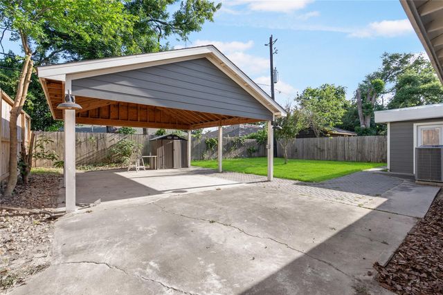 7307 Raton Street, Houston, TX 77055