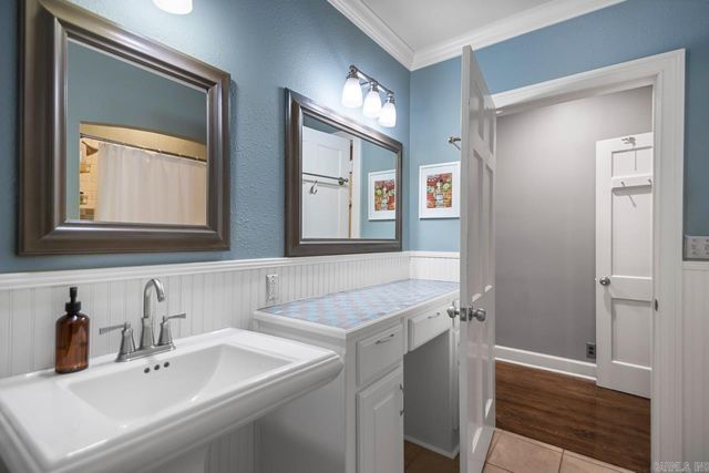 6523 Cantrell Road, Little Rock, AR 72207