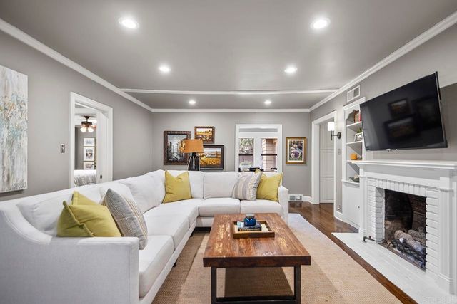 6523 Cantrell Road, Little Rock, AR 72207