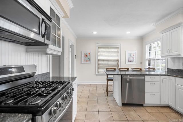 6523 Cantrell Road, Little Rock, AR 72207