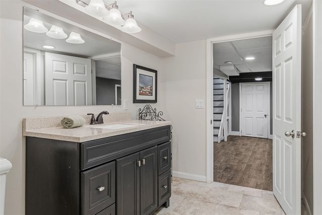 815 W 24th Street, Holland, MI 49423