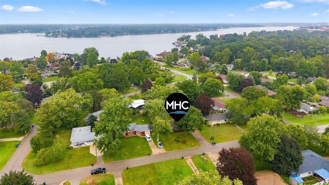 815 W 24th Street, Holland, MI 49423