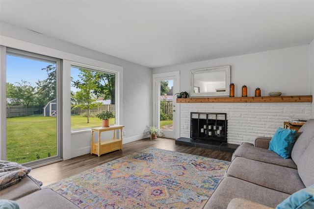 815 W 24th Street, Holland, MI 49423