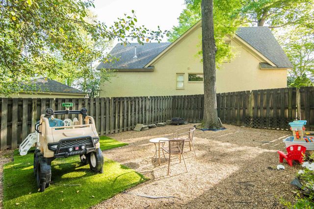 237 WINDOVER RD, Memphis, TN 38111