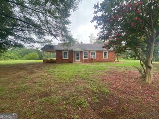 1125 Moore Road, Hartwell, GA 30643