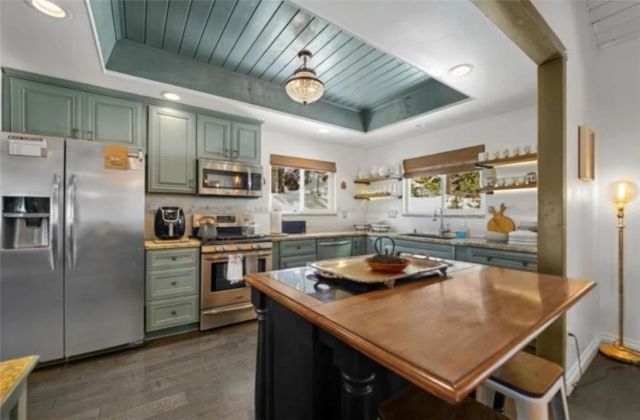 943 Nadelhorn, Lake Arrowhead, CA 92352