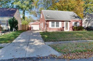 1521 Anderson Road, Cuyahoga Falls, OH 44221