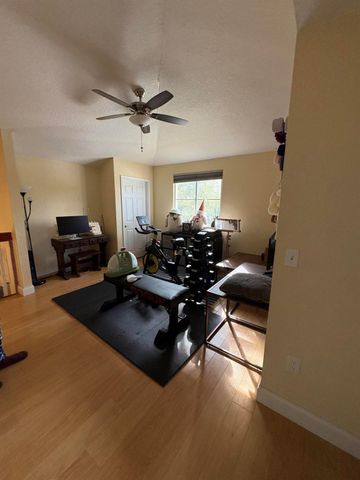 2000 NW 99th Way, Sunrise, FL 33322