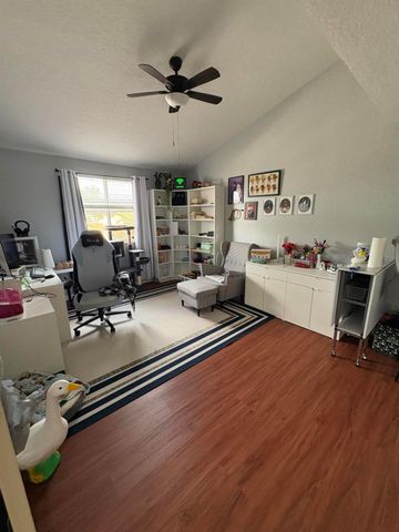 2000 NW 99th Way, Sunrise, FL 33322