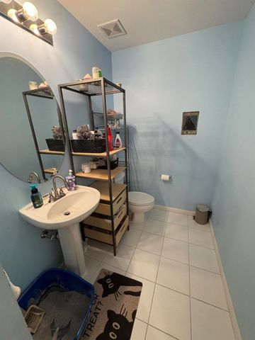 2000 NW 99th Way, Sunrise, FL 33322