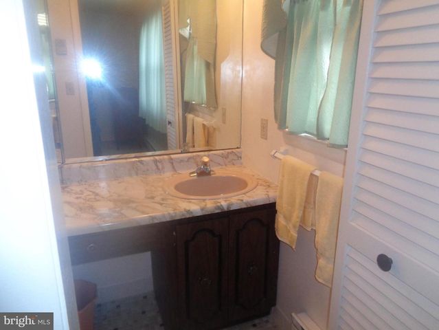 130 DORCHESTER DR, Southampton, NJ 08088