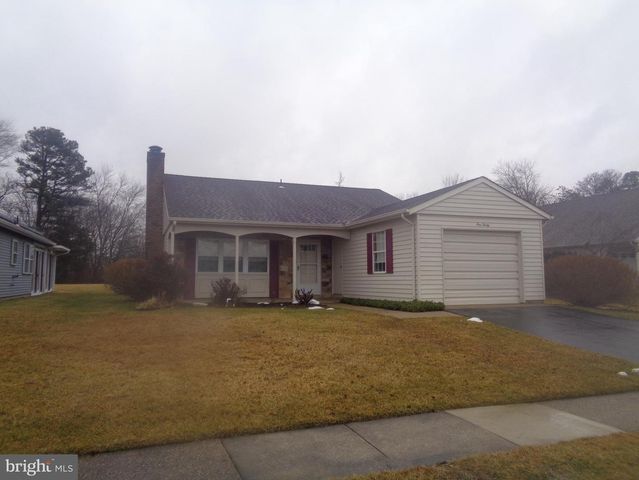 130 DORCHESTER DR, Southampton, NJ 08088