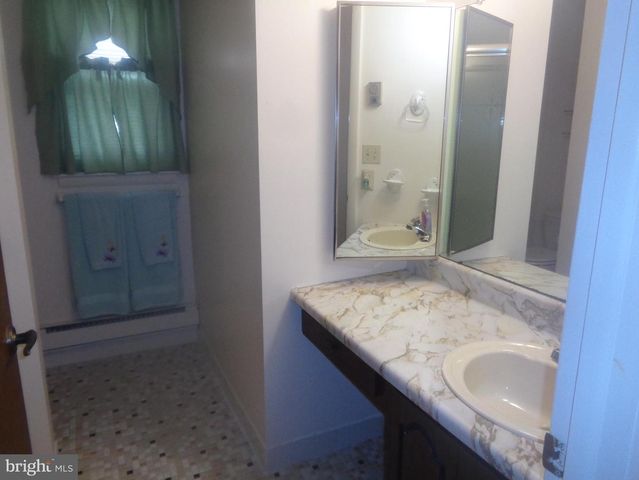 130 DORCHESTER DR, Southampton, NJ 08088