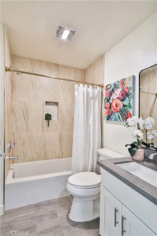 6836 Whitman Avenue, Van Nuys, CA 91406