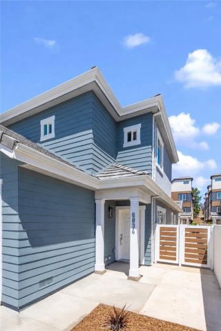 6836 Whitman Avenue, Van Nuys, CA 91406