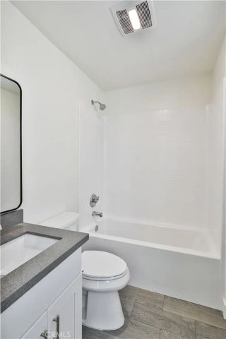 6836 Whitman Avenue, Van Nuys, CA 91406