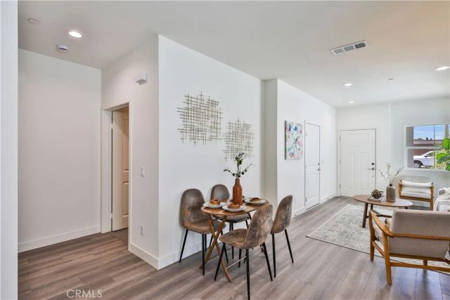 6836 Whitman Avenue, Van Nuys, CA 91406