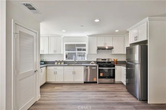 6836 Whitman Avenue, Van Nuys, CA 91406