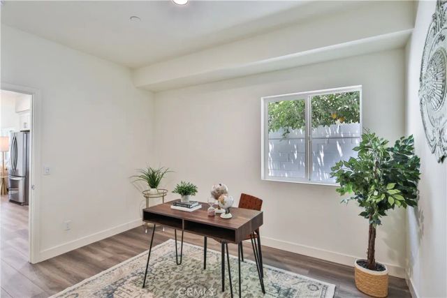 6836 Whitman Avenue, Van Nuys, CA 91406
