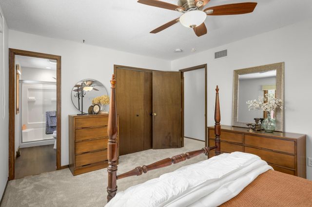 6624 Edgemont Boulevard N, Brooklyn Park, MN 55428