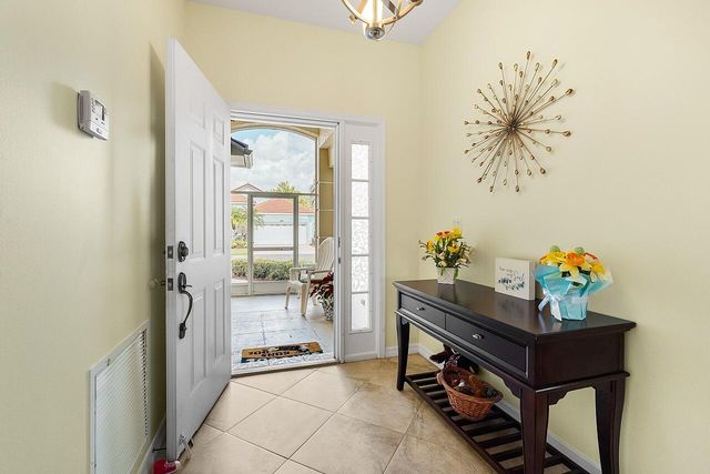 851 NW Sorrento Lane, Port St. Lucie, Port St Lucie, FL 34986