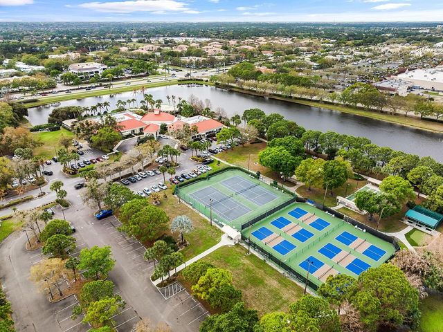 851 NW Sorrento Lane, Port St. Lucie, Port St Lucie, FL 34986