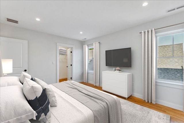 138 Myrtle Street 2, Waltham, MA 02453