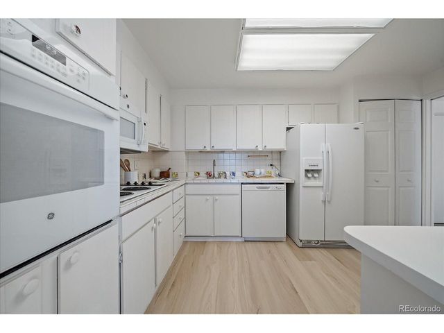 3131 E Alameda Ave 706, Denver, CO 80209